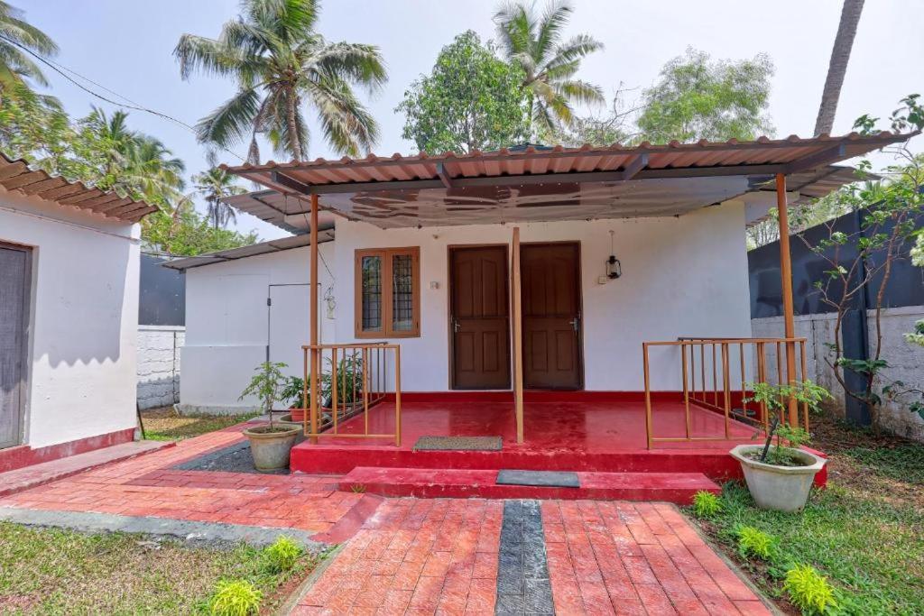 Waves And Shores Beach Villa Mararikulam Exterior photo