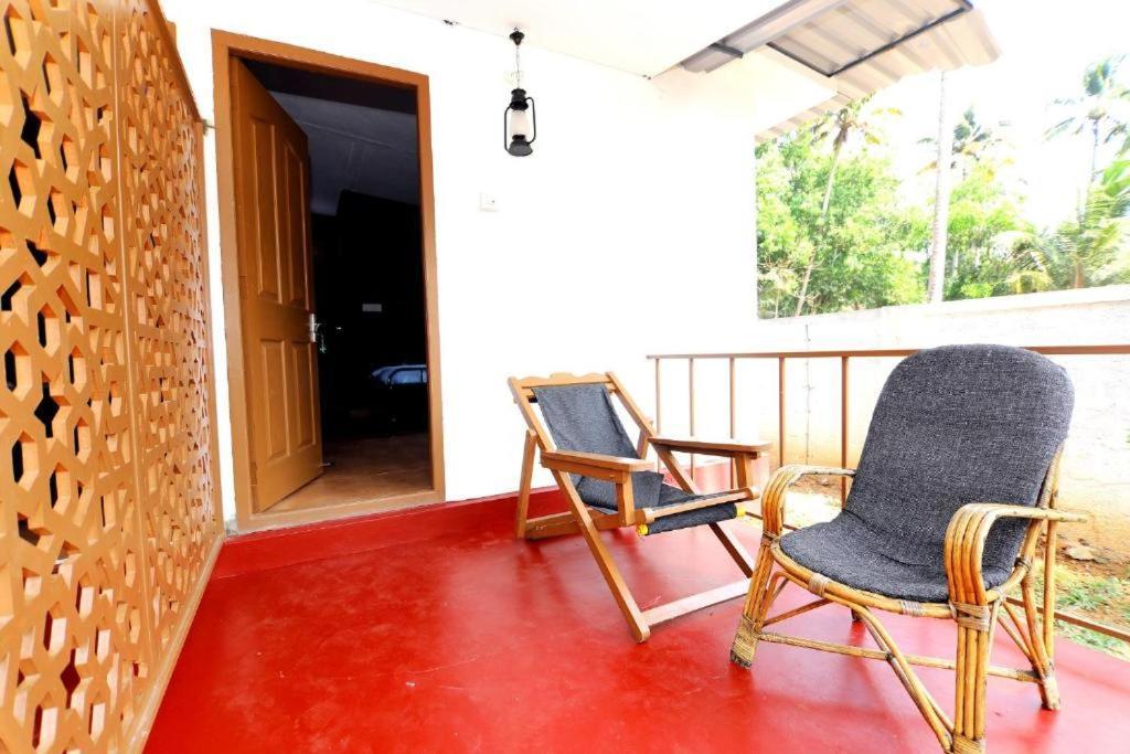 Waves And Shores Beach Villa Mararikulam Exterior photo