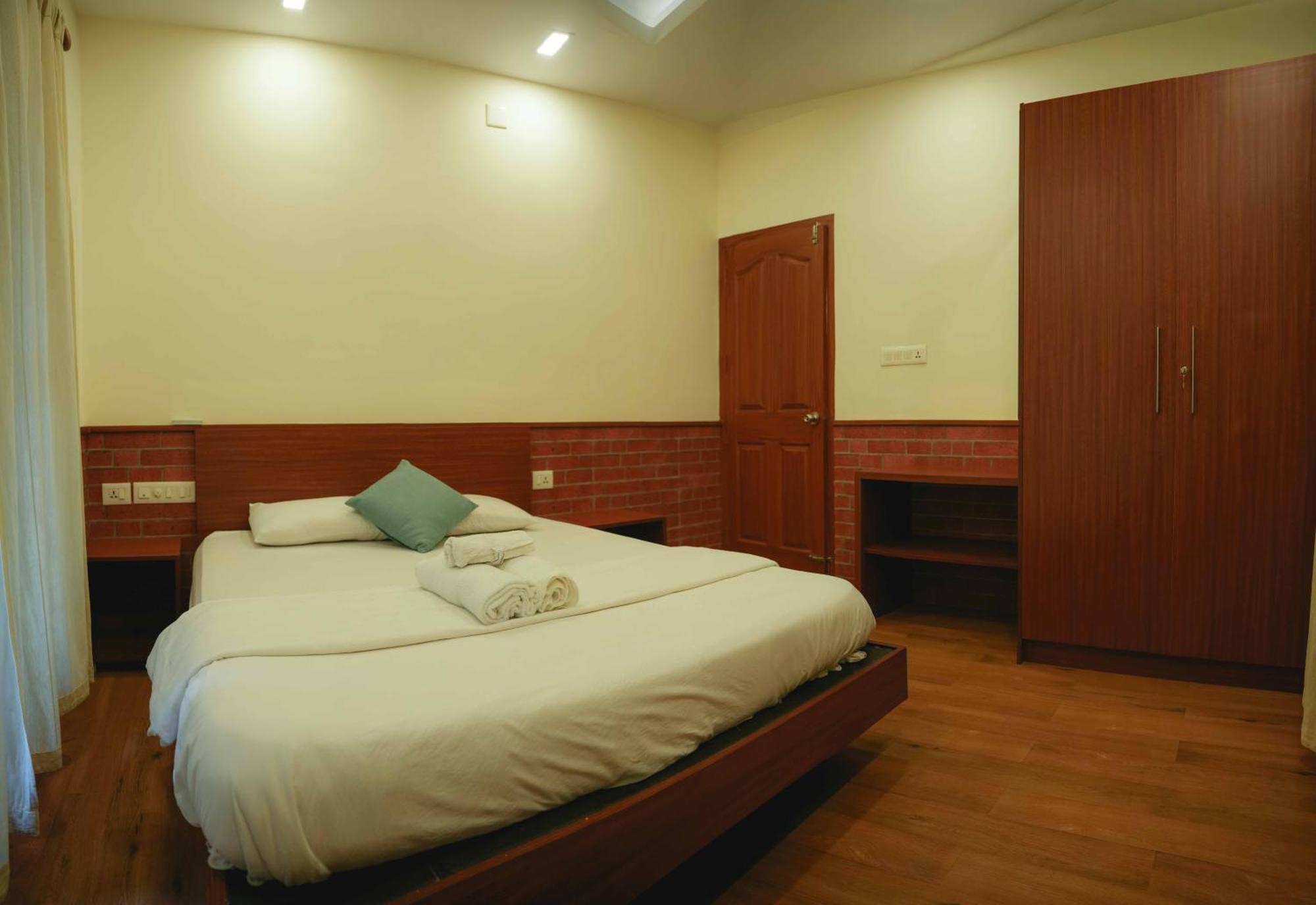 Waves And Shores Beach Villa Mararikulam Exterior photo