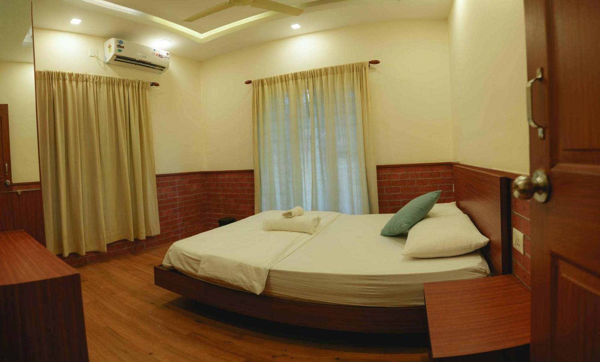 Waves And Shores Beach Villa Mararikulam Exterior photo