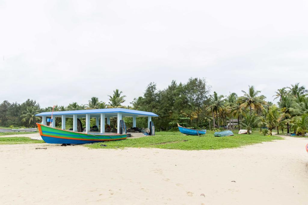 Waves And Shores Beach Villa Mararikulam Exterior photo
